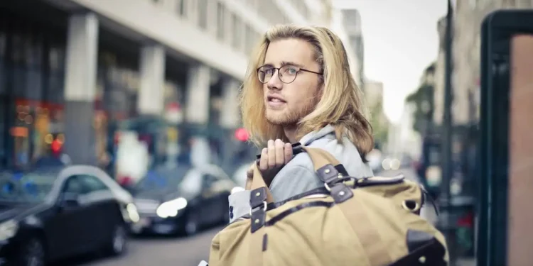 Minimalist traveling means you pack less and experience more. Simplify!
